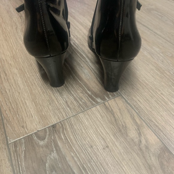 🌺 Sz 8 Aerosoles patent boots - Picture 3 of 5